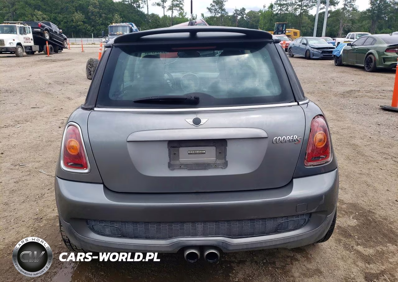 2007 Mini Cooper S VIN:WMWMF735X7TL91311 - 6