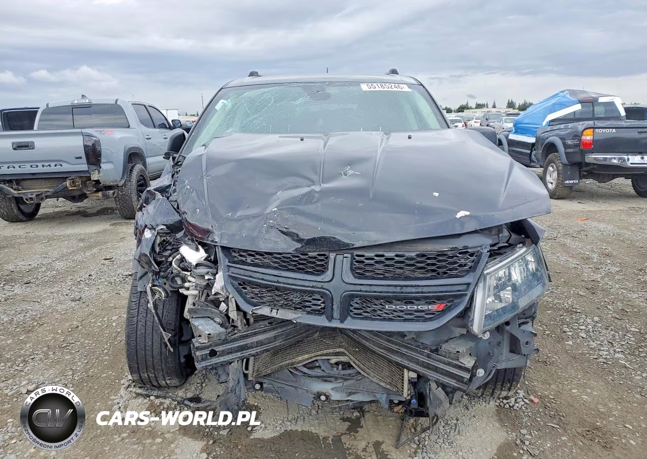 2018 Dodge Journey Crossroad VIN:3C4PDDGG6JT523105 - 5