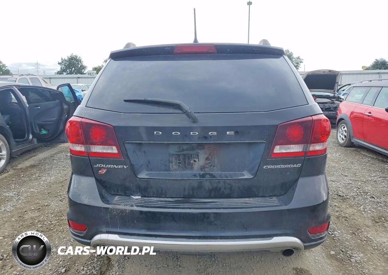 2018 Dodge Journey Crossroad VIN:3C4PDDGG6JT523105 - 6