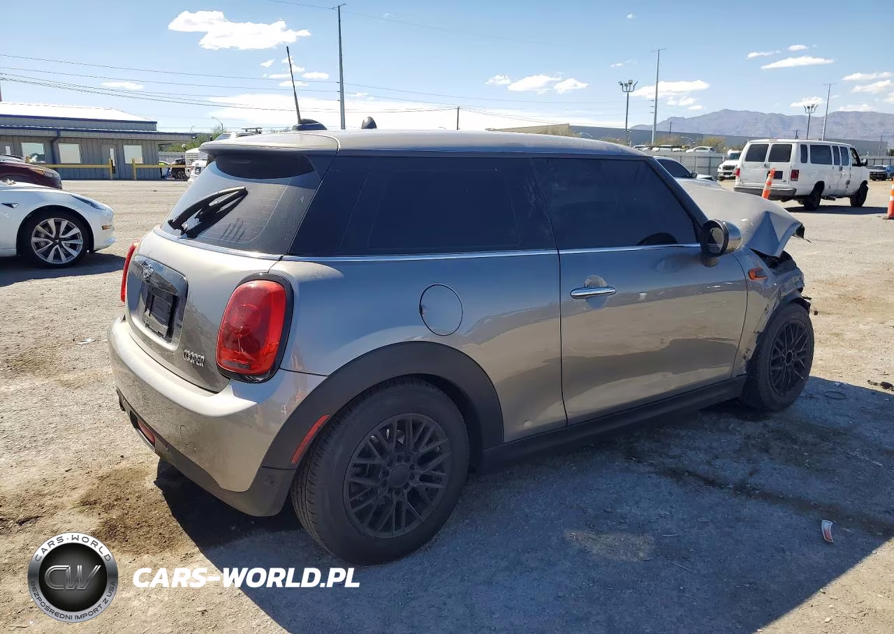 2018 Mini Cooper VIN:WMWXP5C59J2G62616 - 3