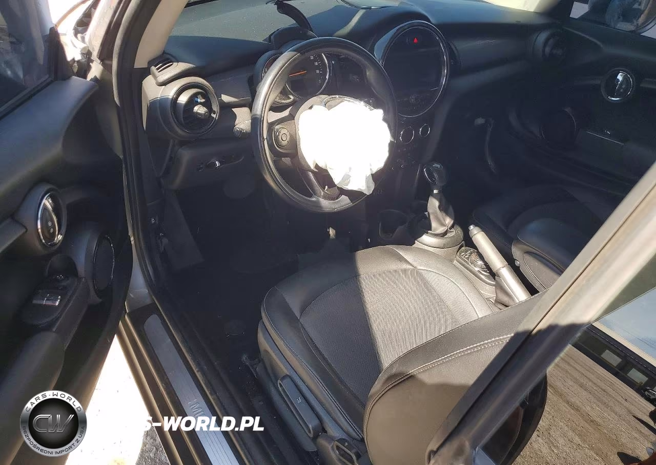 2018 Mini Cooper VIN:WMWXP5C59J2G62616 - 8
