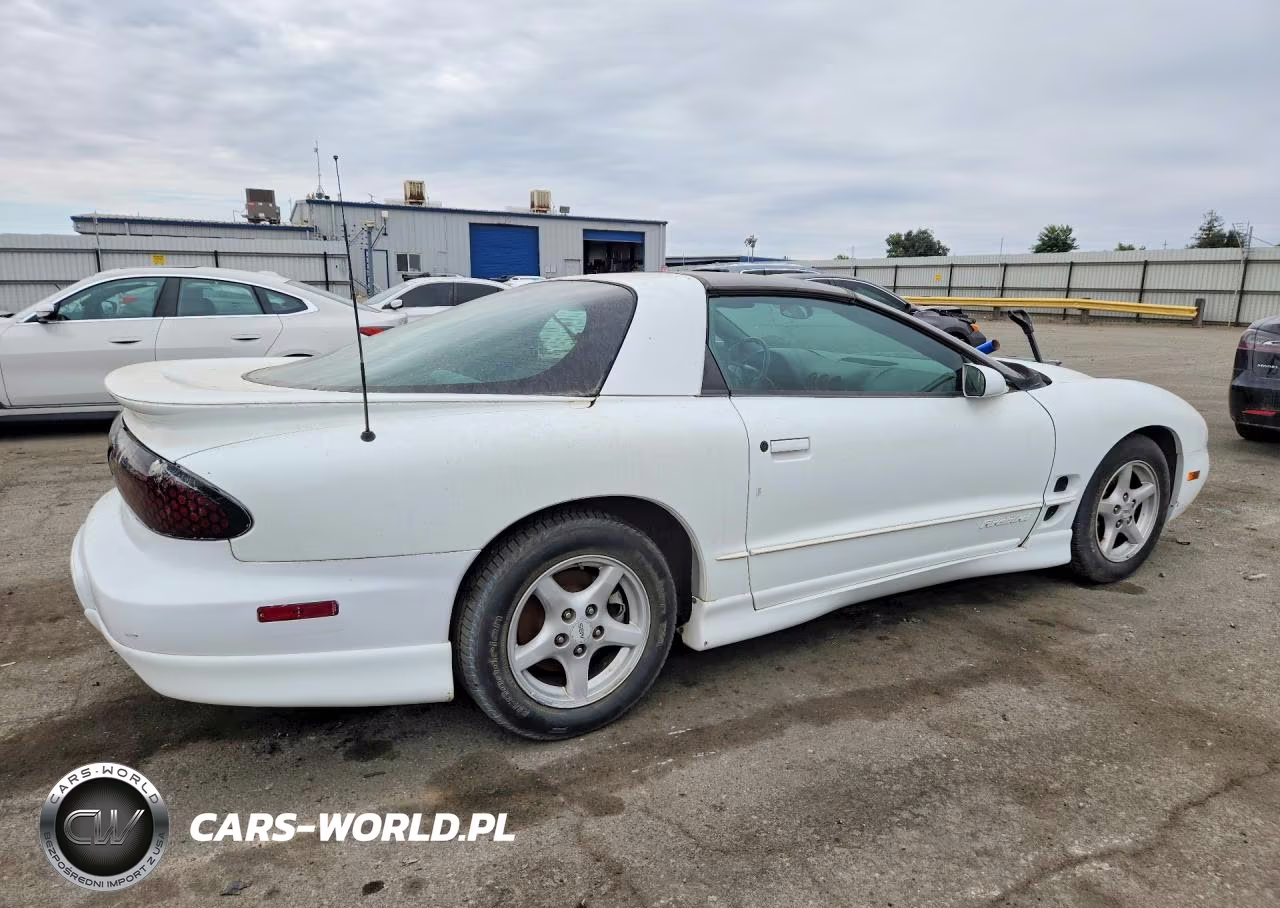 2001 Pontiac Firebird VIN:2G2FS22K212132907 - 3