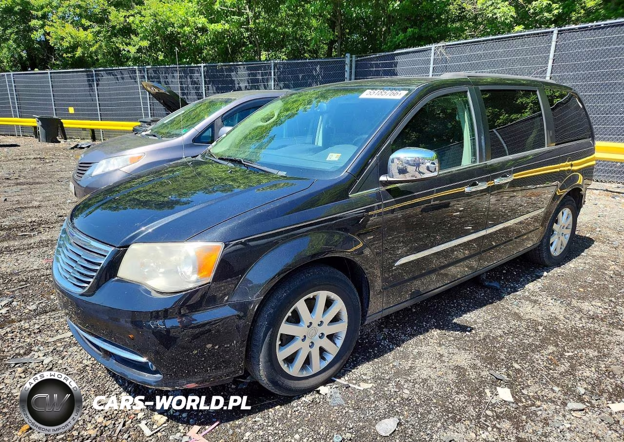 2012 Chrysler Town & Country Touring L