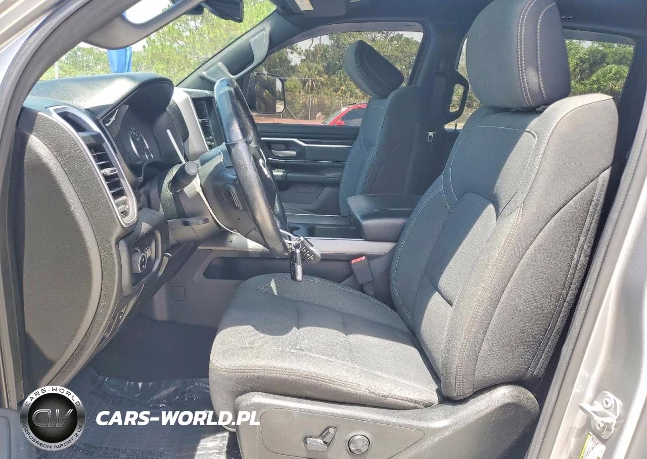 2019 Ram 1500 Big Horn VIN:1C6SRFFT8KN602113 - 7