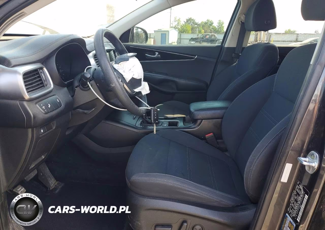 2019 Kia Sorento Lx V6 VIN:5XYPG4A51KG468313 - 7