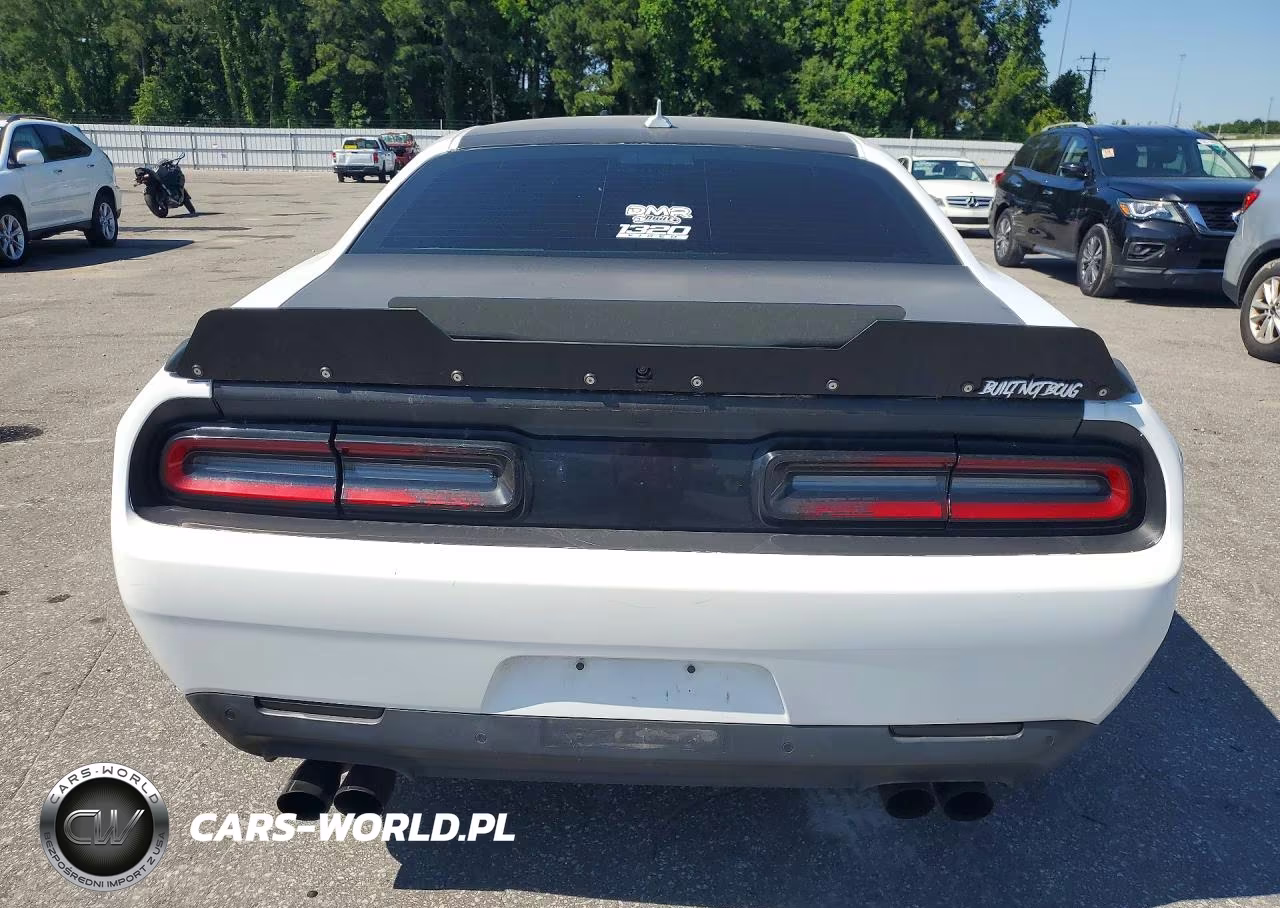 2017 Dodge Challenger R VIN:2C3CDZFJ8HH640779 - 6