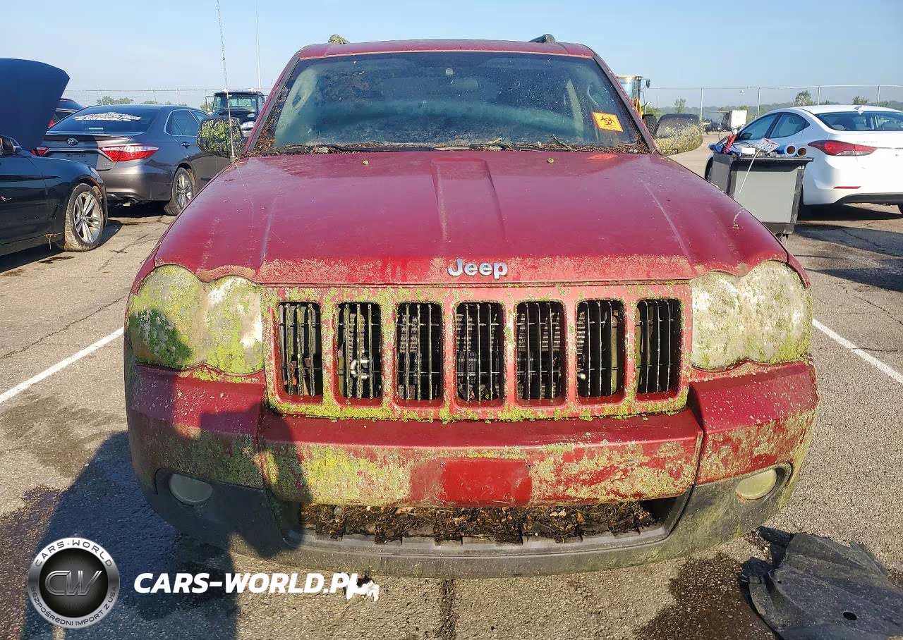 2010 Jeep Grand Cherokee Laredo VIN:1J4PR4GKXAC121096 - 5