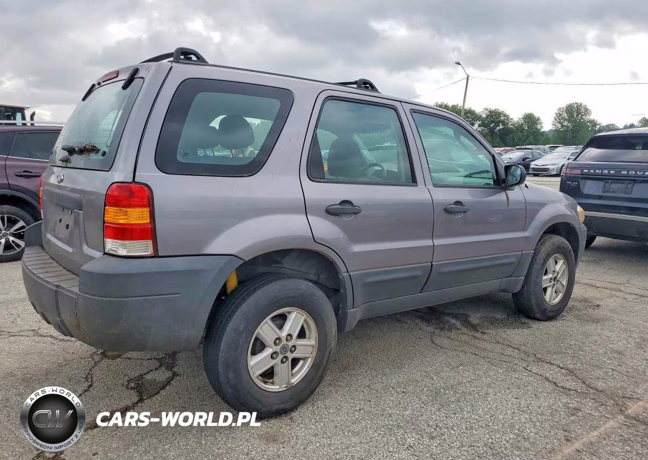 2007 Ford Escape Xls VIN:1FMYU02Z47KA13069 - 3