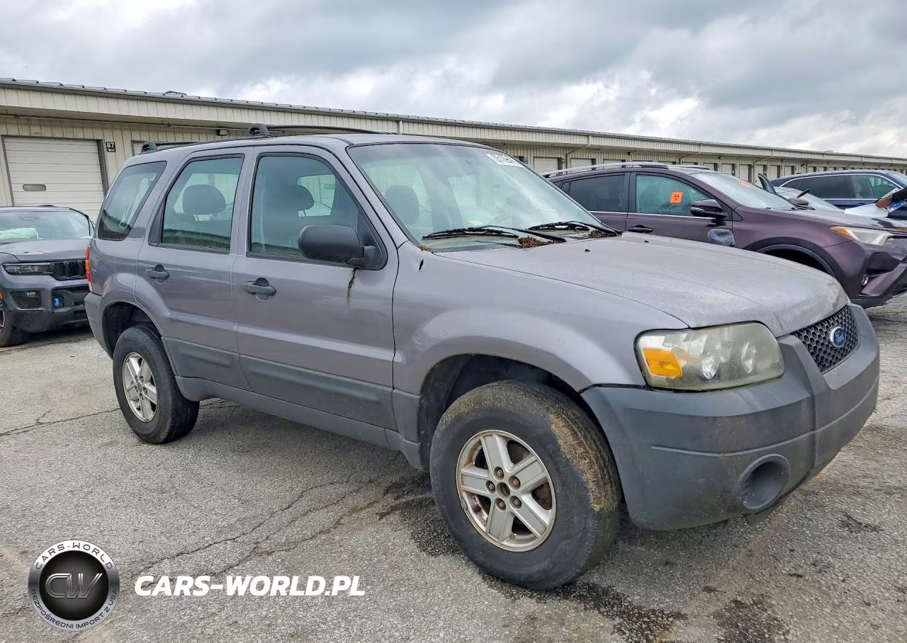 2007 Ford Escape Xls VIN:1FMYU02Z47KA13069 - 4