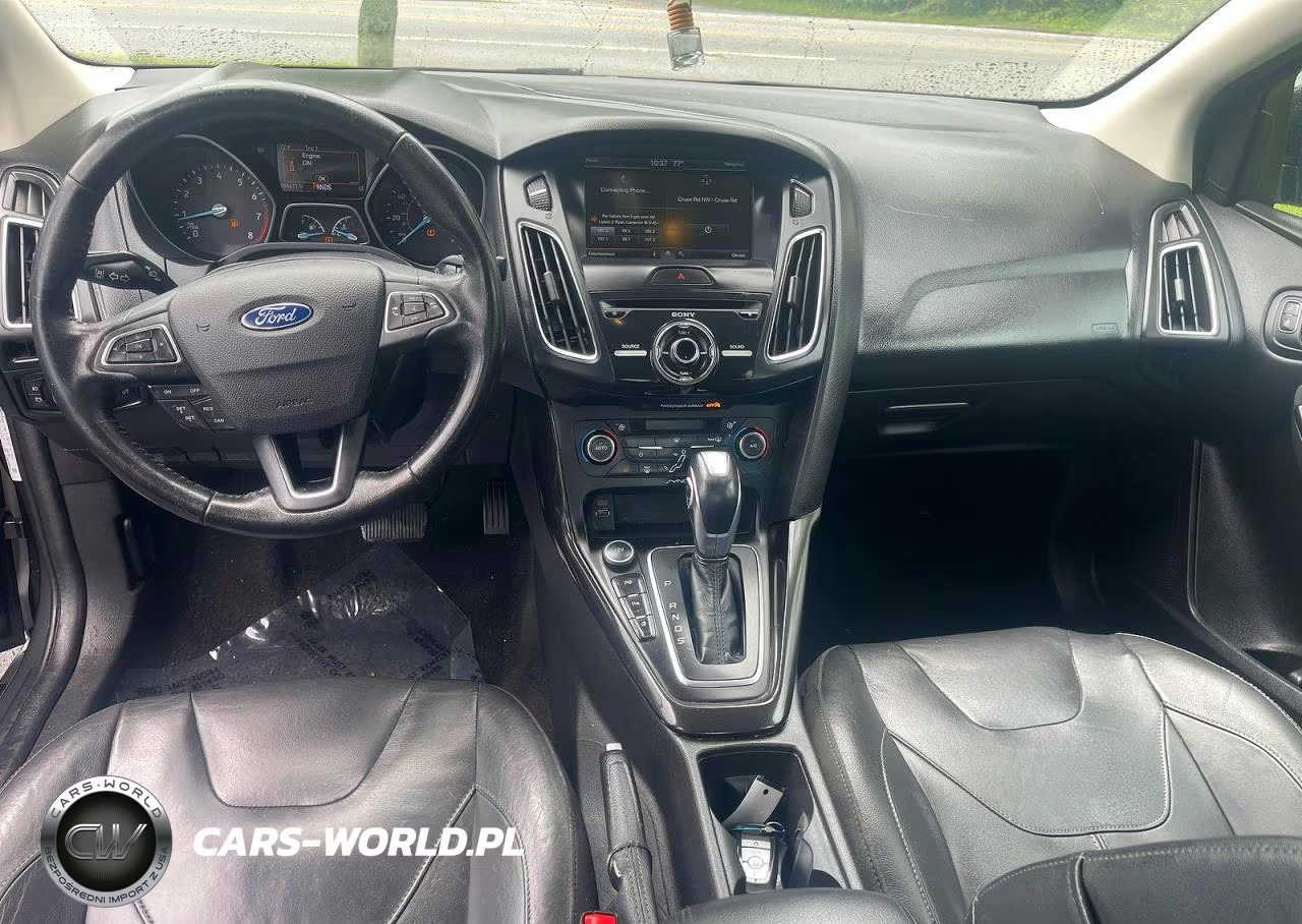 2015 Ford Focus Titanium VIN:1FADP3J23FL312020 - 9
