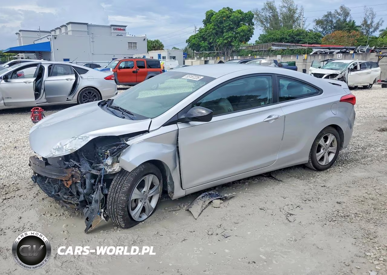 2013 Hyundai Elantra Coupe Gs – zdjęcie 1 z 12