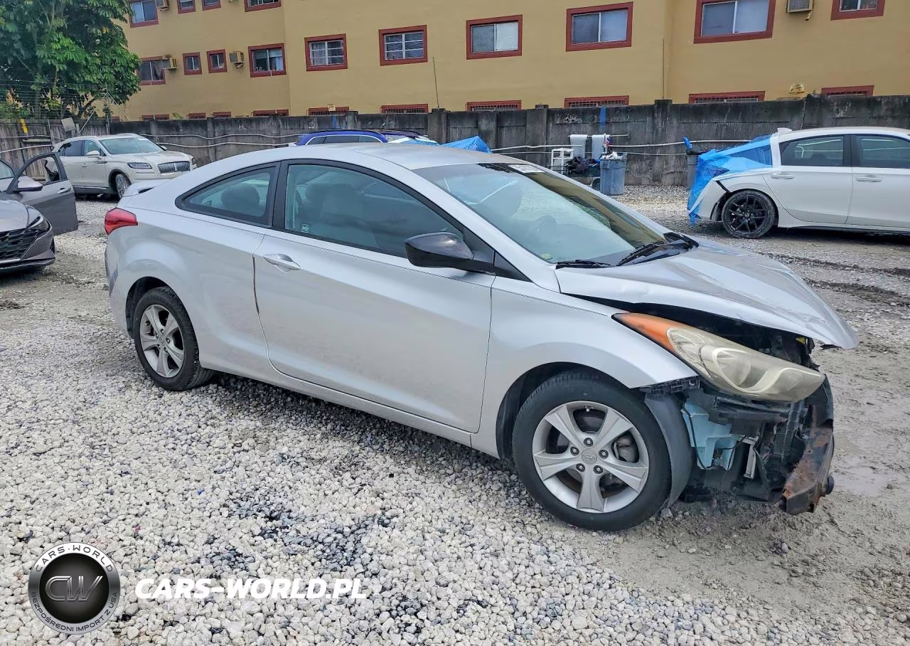 2013 Hyundai Elantra Coupe Gs VIN:KMHDH6AE9DU023293 - 4