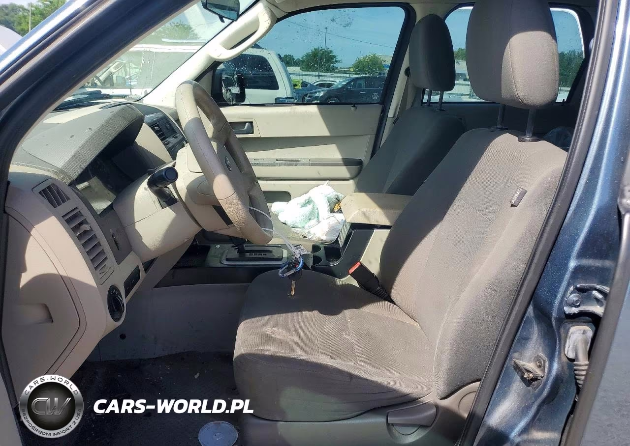 2011 Ford Escape Xls VIN:1FMCU0C77BKB02330 - 7