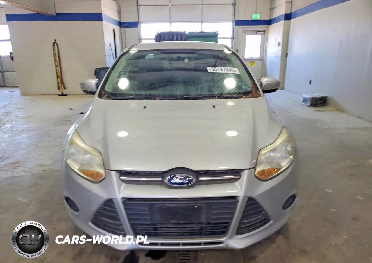 2014 Ford Focus Se VIN:1FADP3F22EL425089 - 5