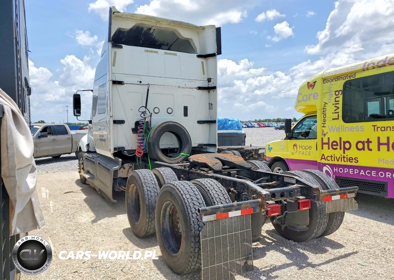 2014 International Lf687 Semi Truck VIN:3HSDJSJR8EN465798 - 3