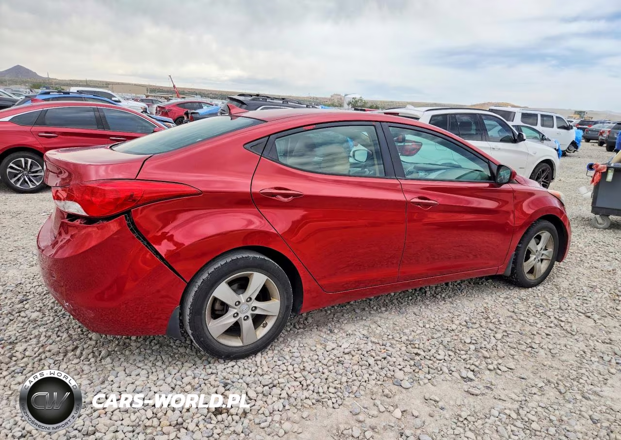 2013 Hyundai Elantra Gls VIN:KMHDH4AE6DU796341 - 3