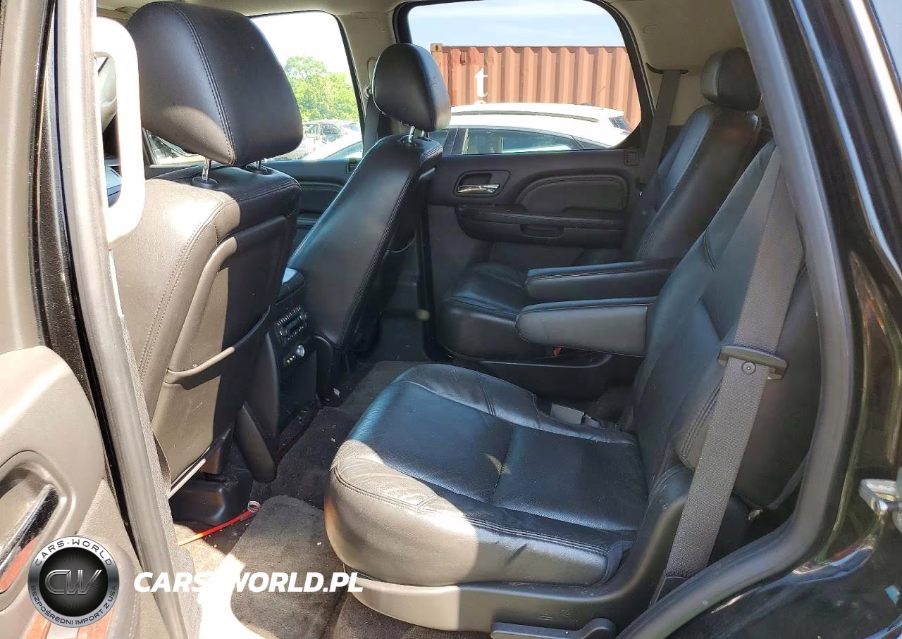 2010 Cadillac Escalade VIN:1GYUCAEF8AR171338 - 11