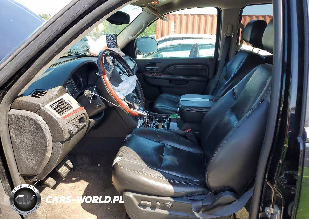 2010 Cadillac Escalade VIN:1GYUCAEF8AR171338 - 7