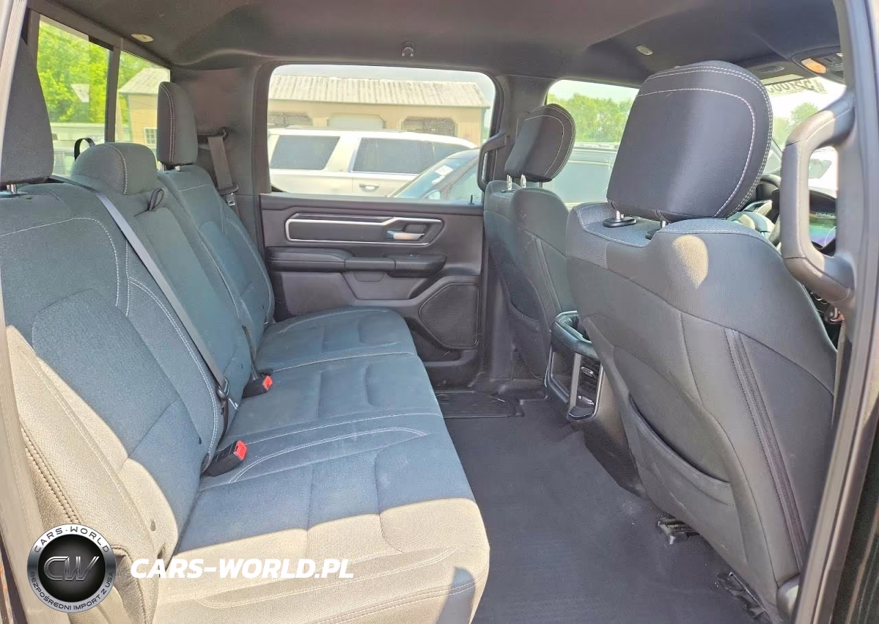 2019 Ram 1500 Big Horn VIN:1C6SRFFT2KN539171 - 10