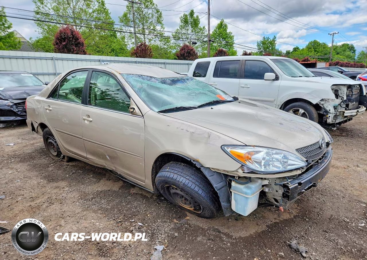 2004 Toyota Camry Le VIN:4T1BE32K14U307598 - 4