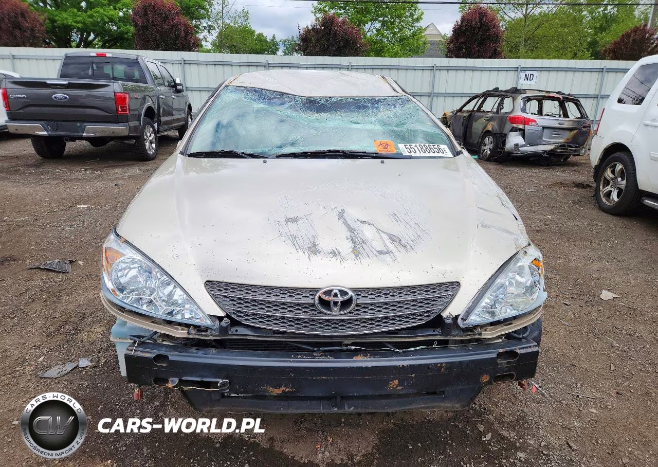 2004 Toyota Camry Le VIN:4T1BE32K14U307598 - 5