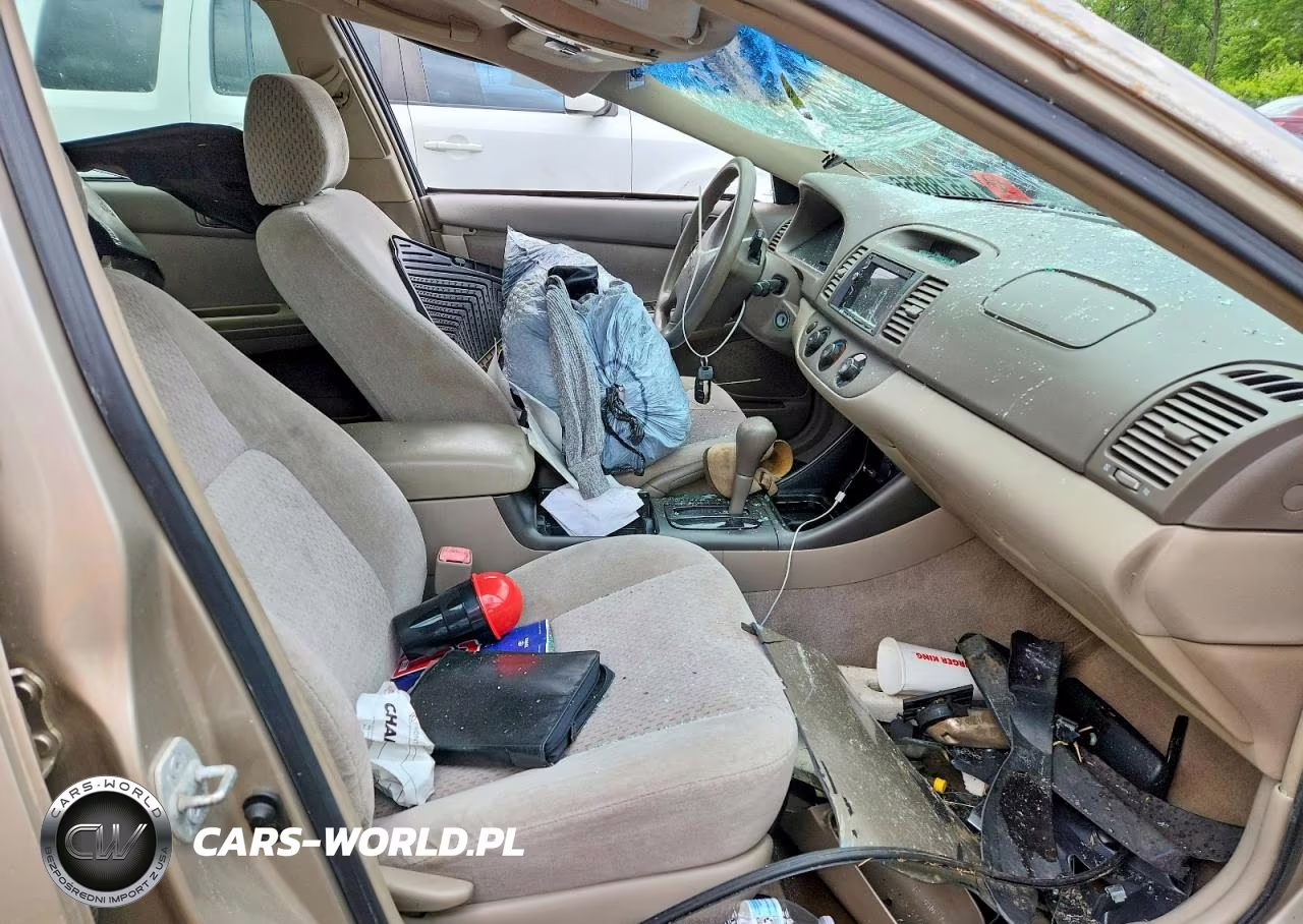 2004 Toyota Camry Le VIN:4T1BE32K14U307598 - 7