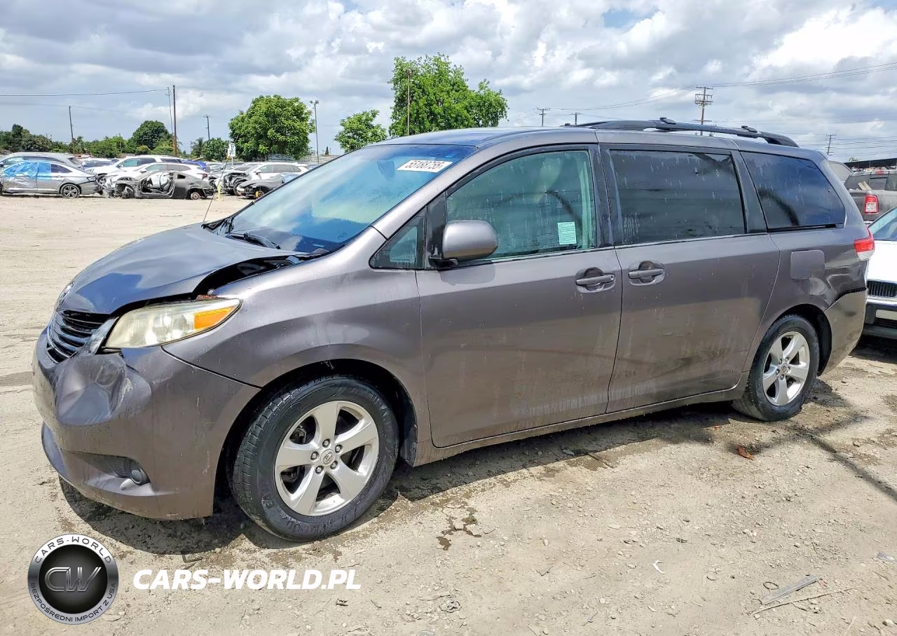 2011 Toyota Sienna Le