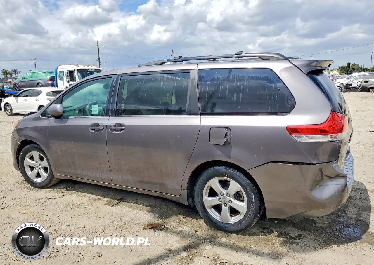 2011 Toyota Sienna Le VIN:5TDKK3DC6BS090490 - 2
