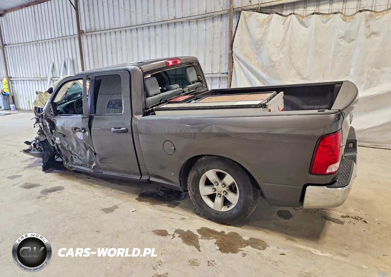 2019 Ram 1500 Classic Tradesman VIN:1C6RR7FG2KS675549 - 2
