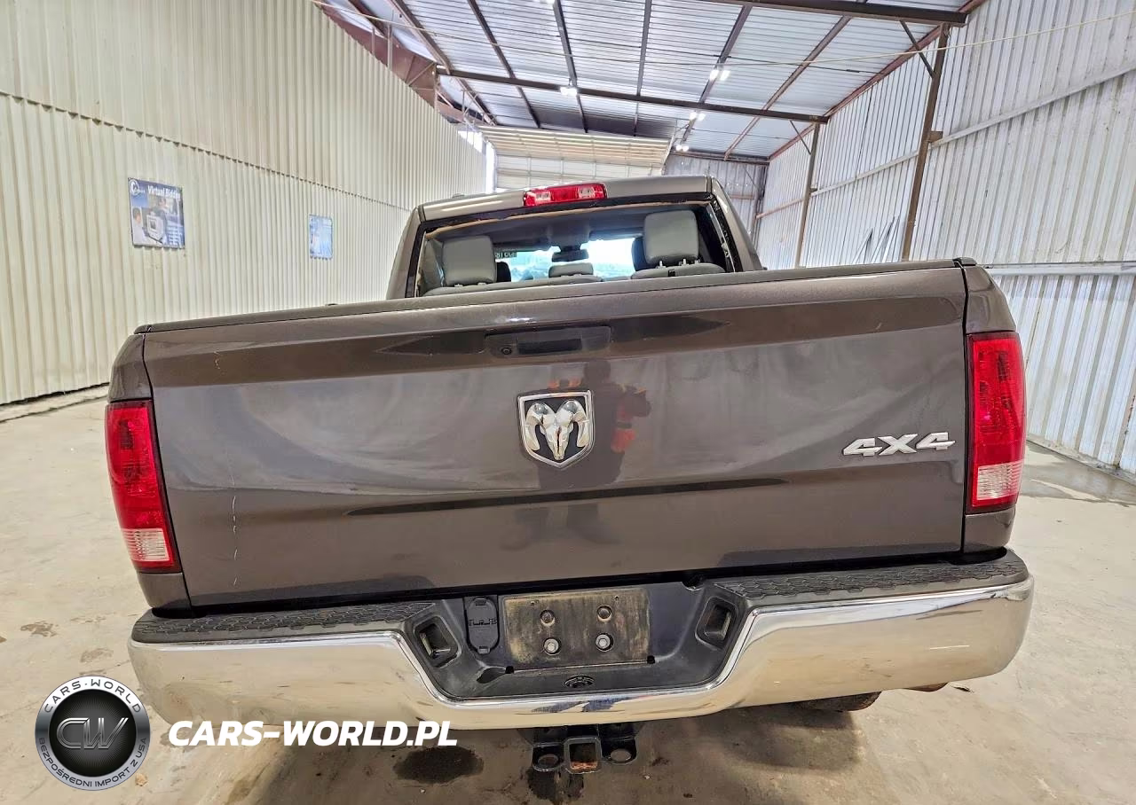2019 Ram 1500 Classic Tradesman VIN:1C6RR7FG2KS675549 - 6