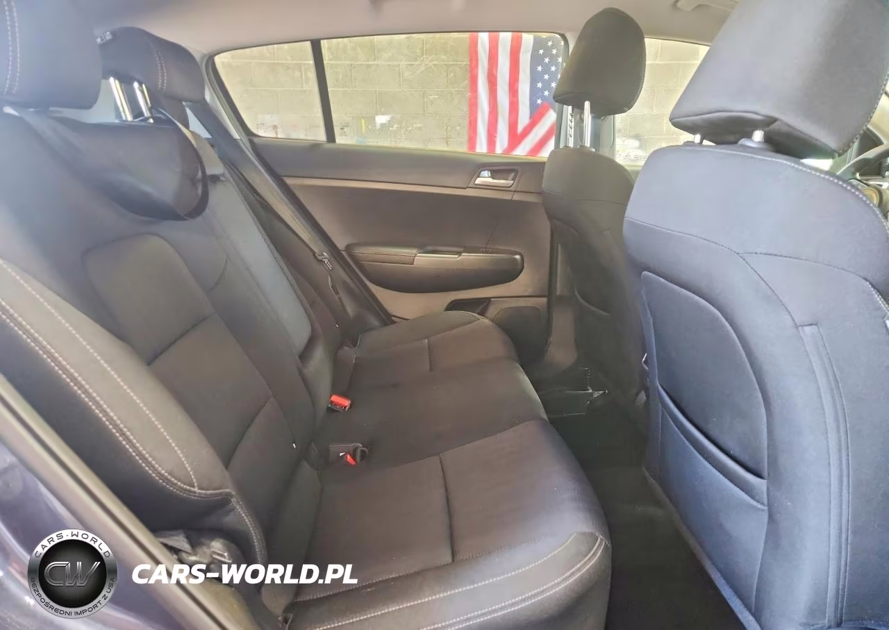 2020 Kia Sportage Lx VIN:KNDPMCAC2L7731098 - 11