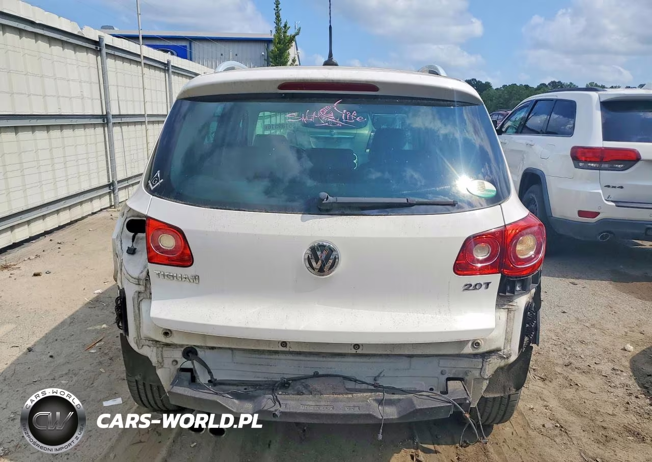 2010 Volkswagen Tiguan S VIN:WVGAV7AX9AW519844 - 6
