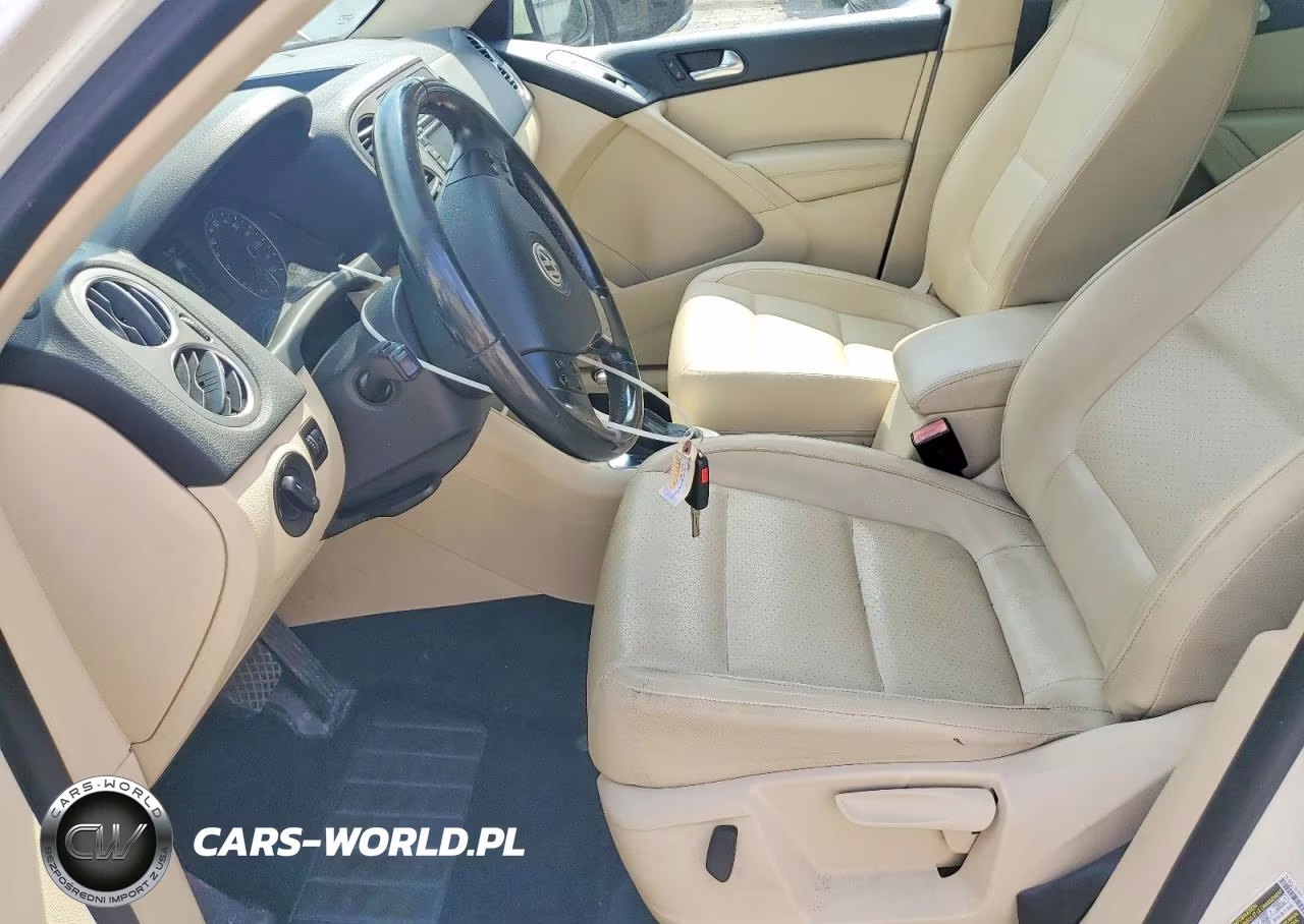 2010 Volkswagen Tiguan S VIN:WVGAV7AX9AW519844 - 7