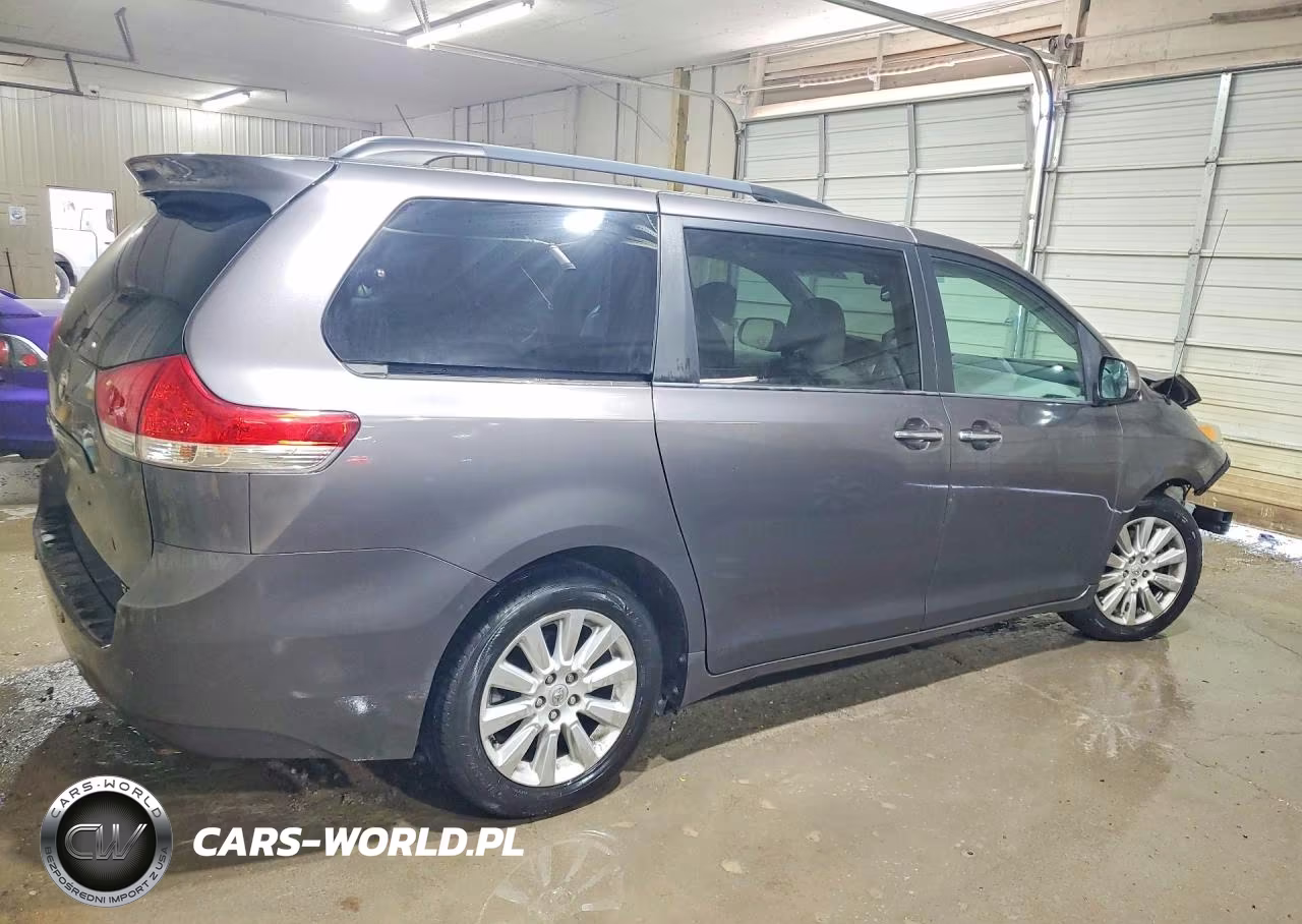 2013 Toyota Sienna Xle 7-Passenger VIN:5TDDK3DC4DS058732 - 3