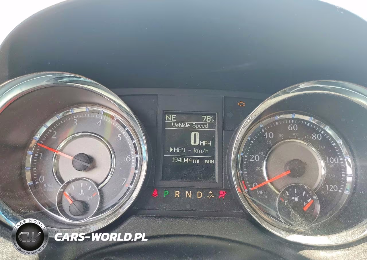 2014 Chrysler Town & Country Touring VIN:2C4RC1BG8ER332960 - 9