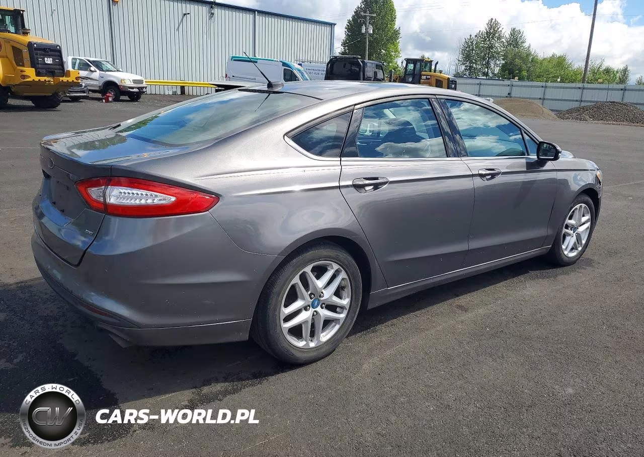 FORD FUSION SE VIN:3FA6P0H75DR202822 - 3