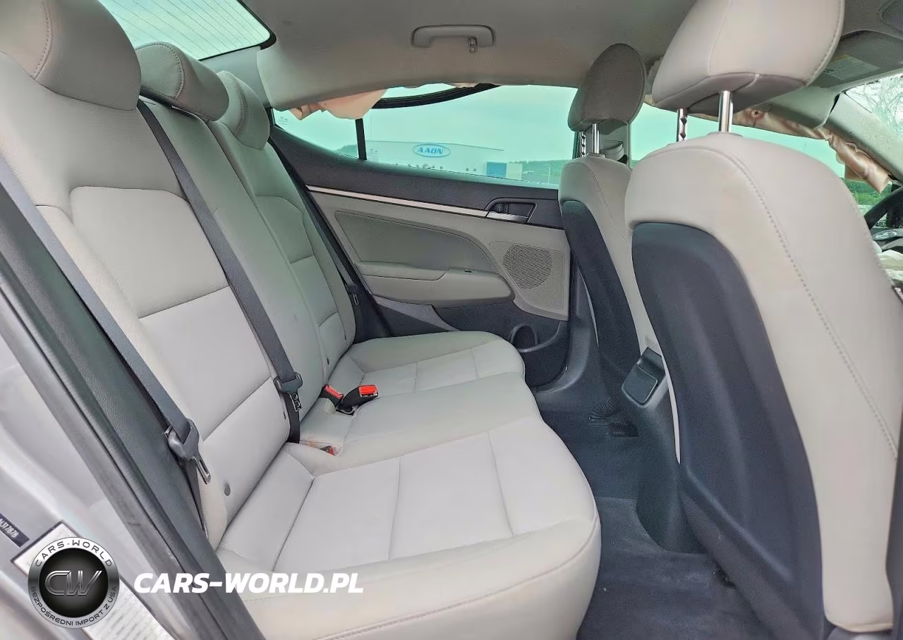 2018 Hyundai Elantra Sel VIN:5NPD84LF0JH317878 - 10