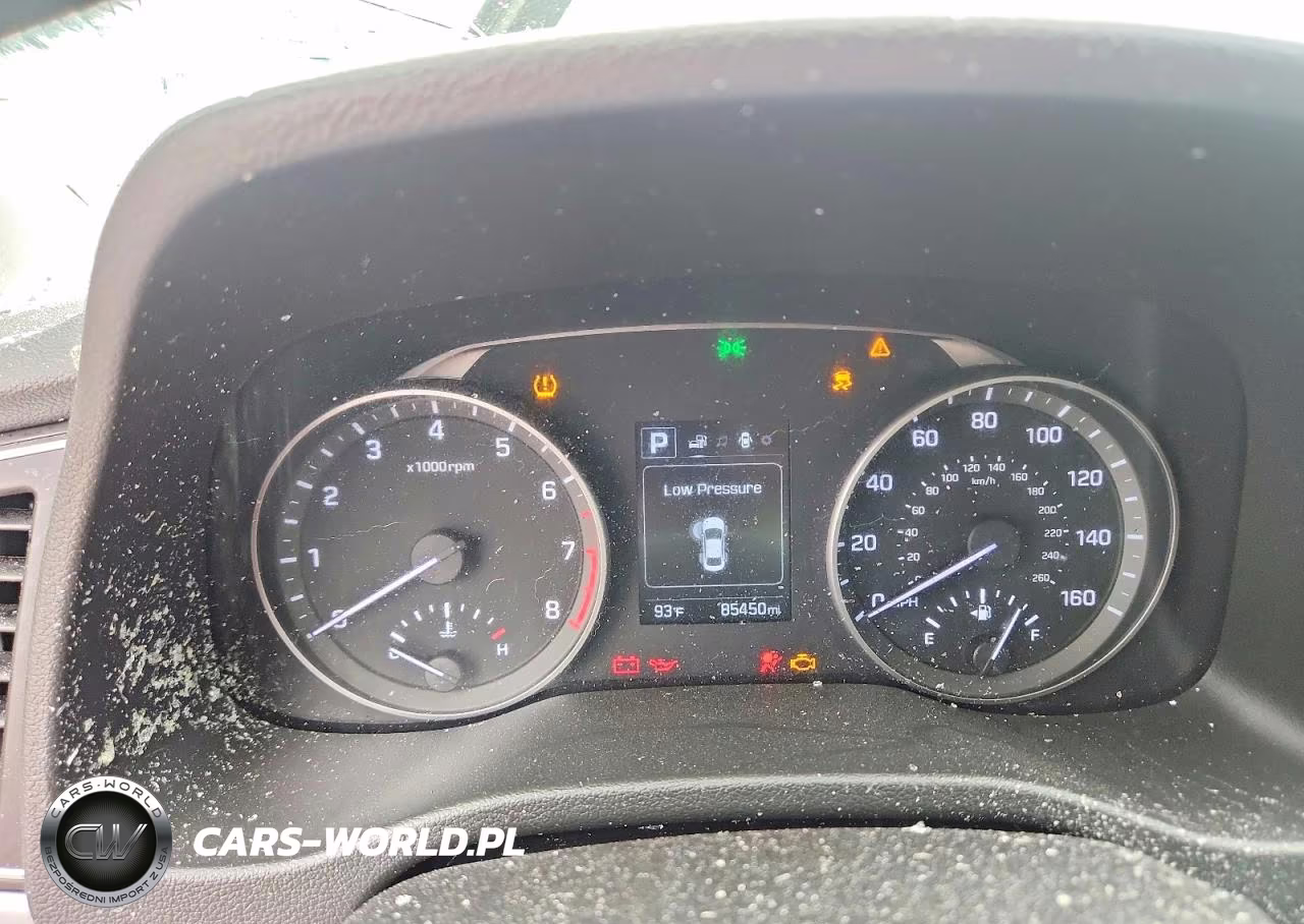 2018 Hyundai Elantra Sel VIN:5NPD84LF0JH317878 - 9