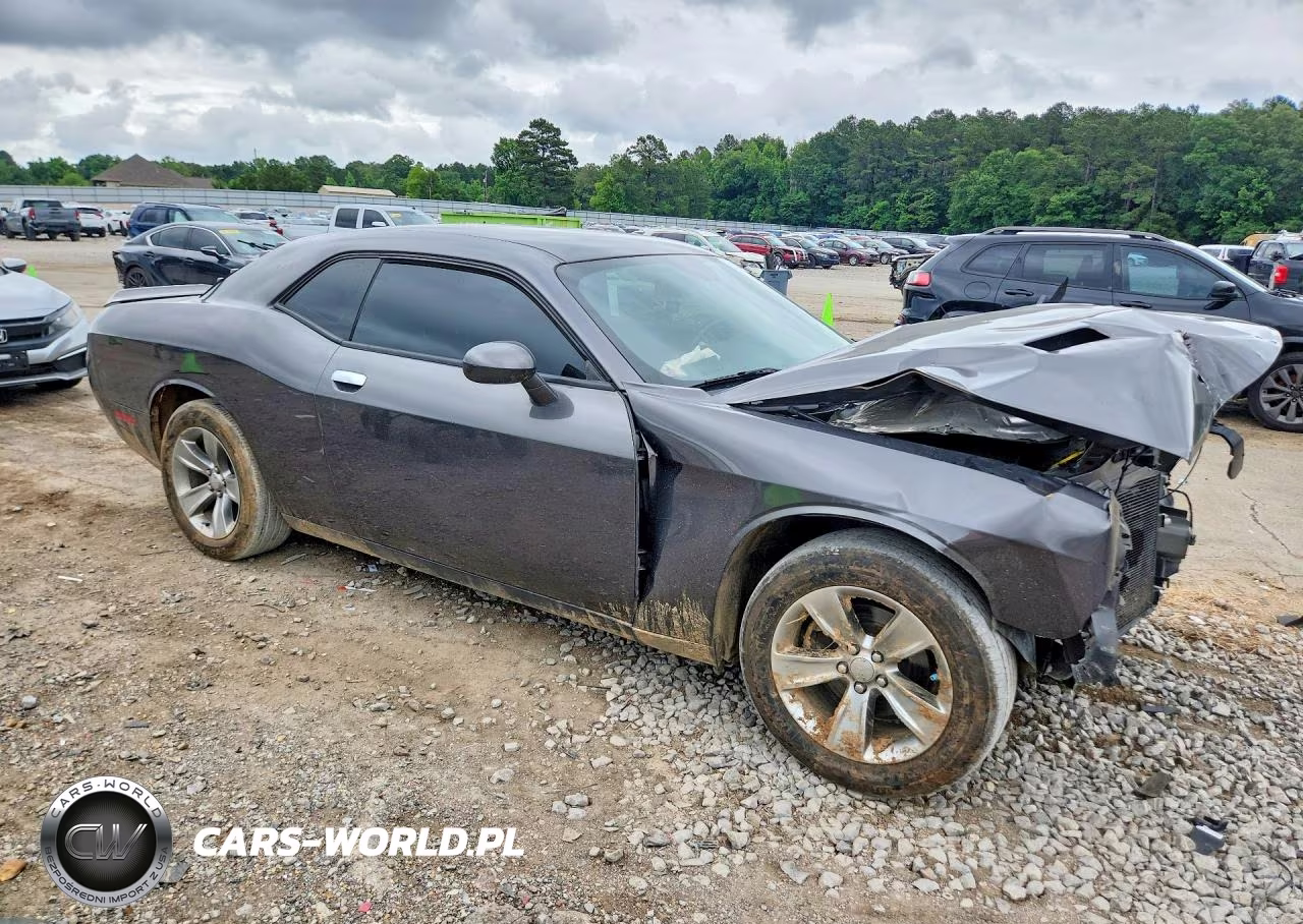 2019 Dodge Challenger Sxt VIN:2C3CDZAG0KH701853 - 4