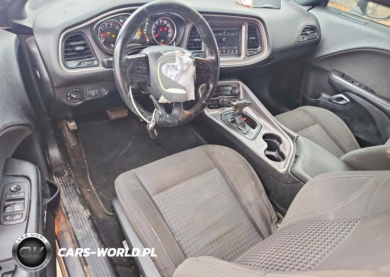 2019 Dodge Challenger Sxt VIN:2C3CDZAG0KH701853 - 8