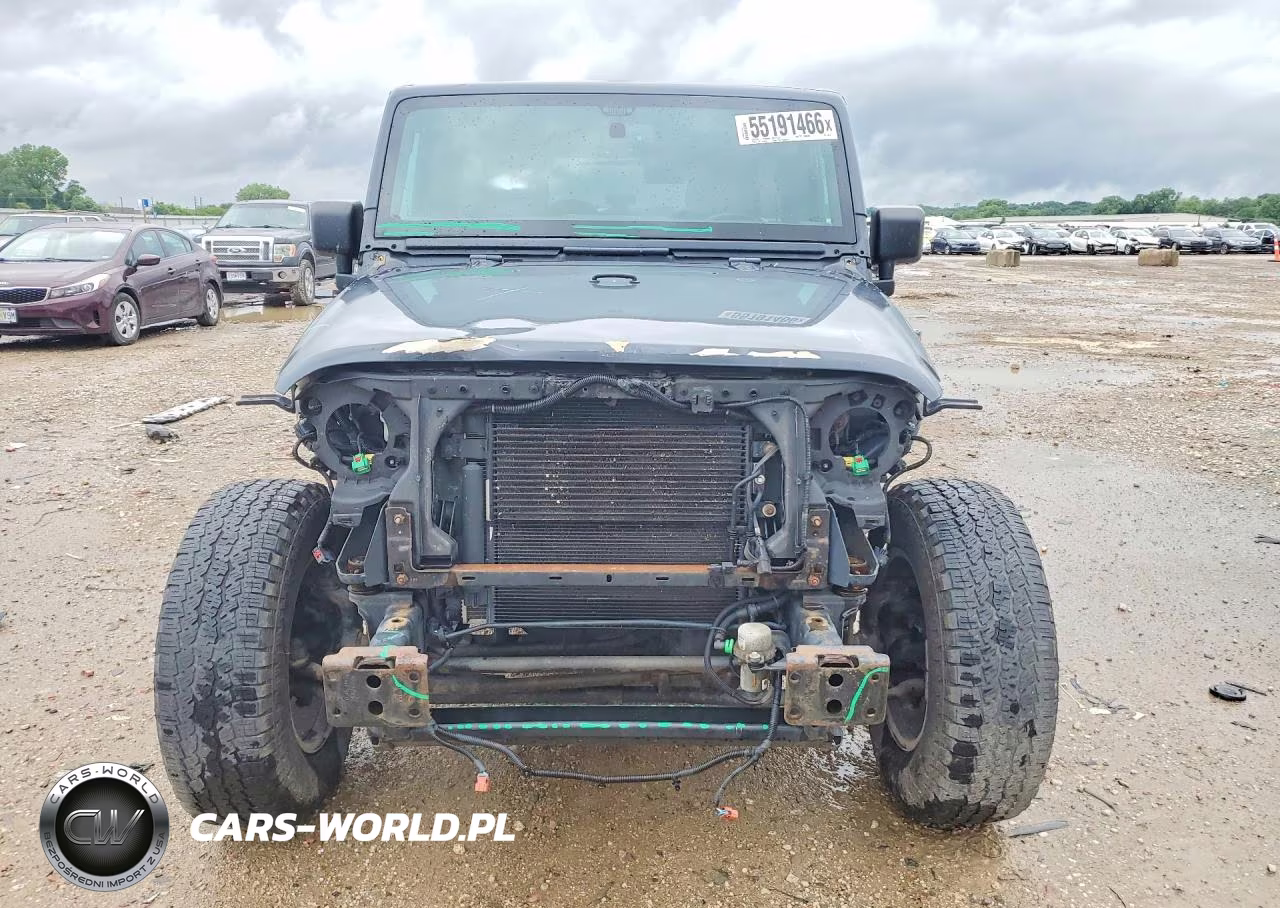 2017 Jeep Wrangler Unlimited Sport VIN:1C4HJWDGXHL546146 - 5