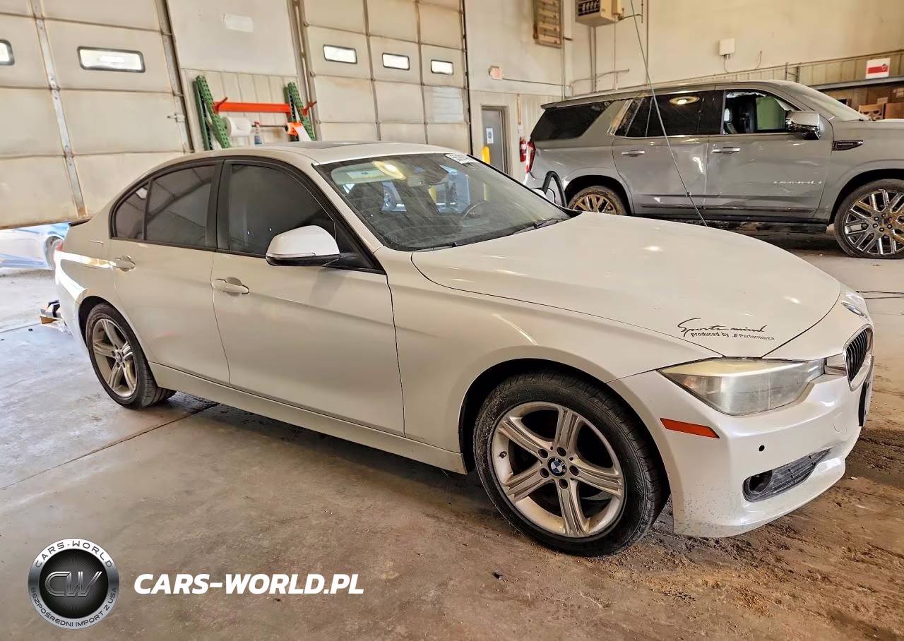 2015 BMW 320 I xDrive VIN:WBA3C3G57FNS74909 - 4