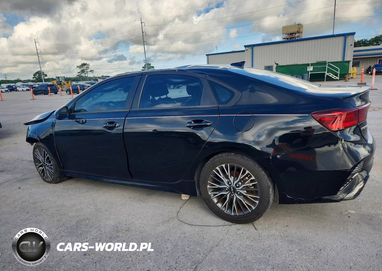 2023 Kia Forte Gt Line VIN:3KPF54AD4PE662606 - 2