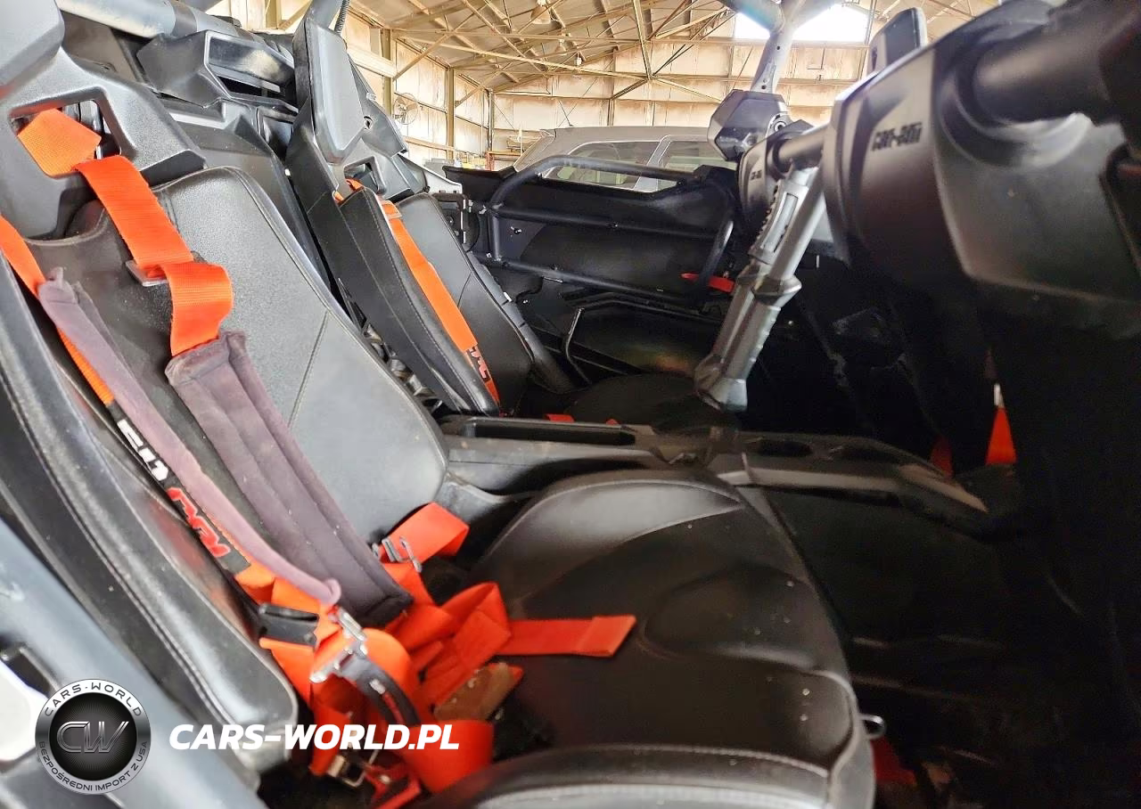 2023 Can-Am Maverick X3 Utility Vehicle VIN:3JBVKAV24PE000930 - 6