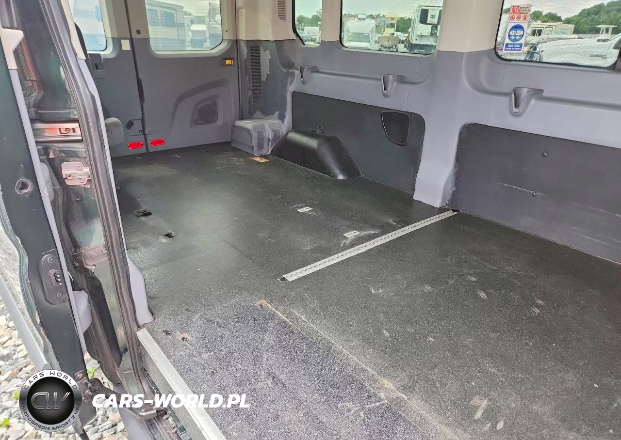 2016 Ford Transit Delivery Van VIN:1FBZX2CM0GKB21630 - 6