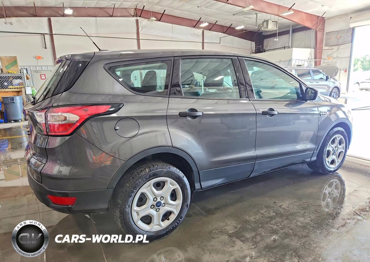 2017 Ford Escape S VIN:1FMCU0F77HUC66086 - 3