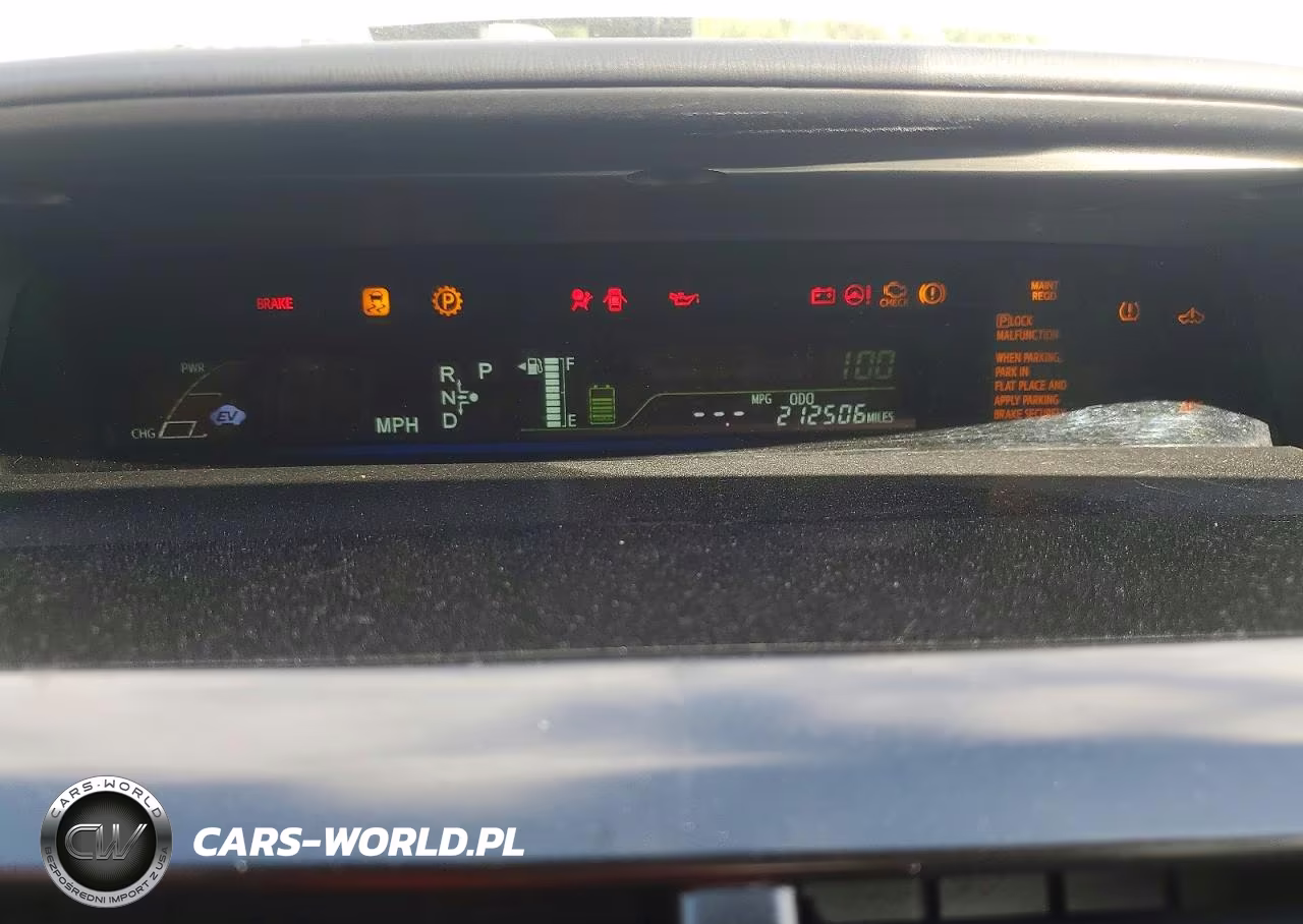 2012 Toyota Prius V Three VIN:JTDZN3EU9C3024290 - 9