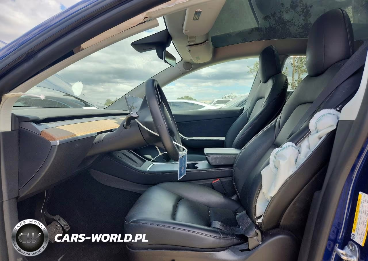 2022 Tesla Model Y VIN:7SAYGDEE0NF401151 - 7