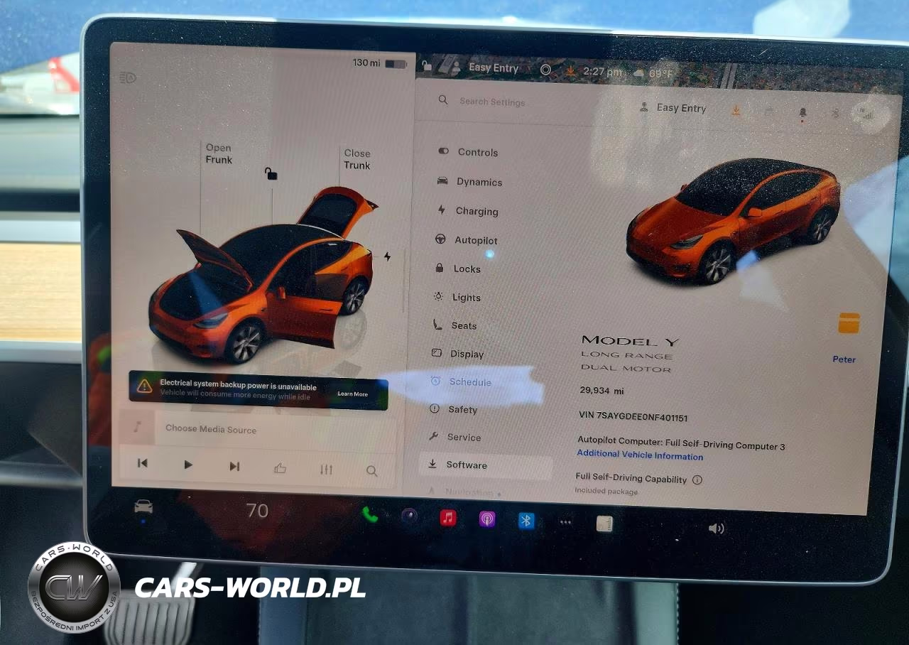 2022 Tesla Model Y VIN:7SAYGDEE0NF401151 - 9