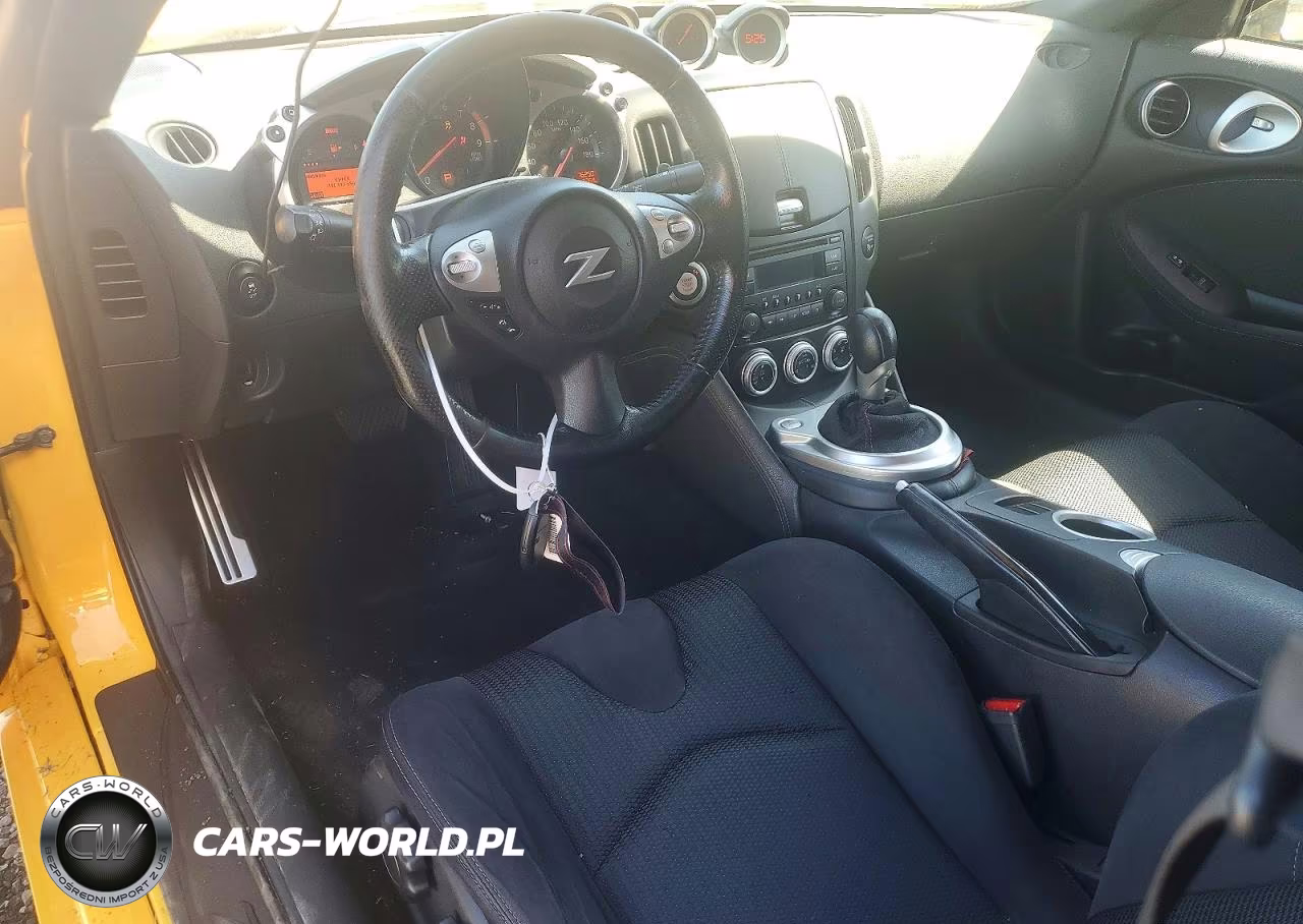 2017 Nissan 370Z Base VIN:JN1AZ4EH0HM951094 - 8